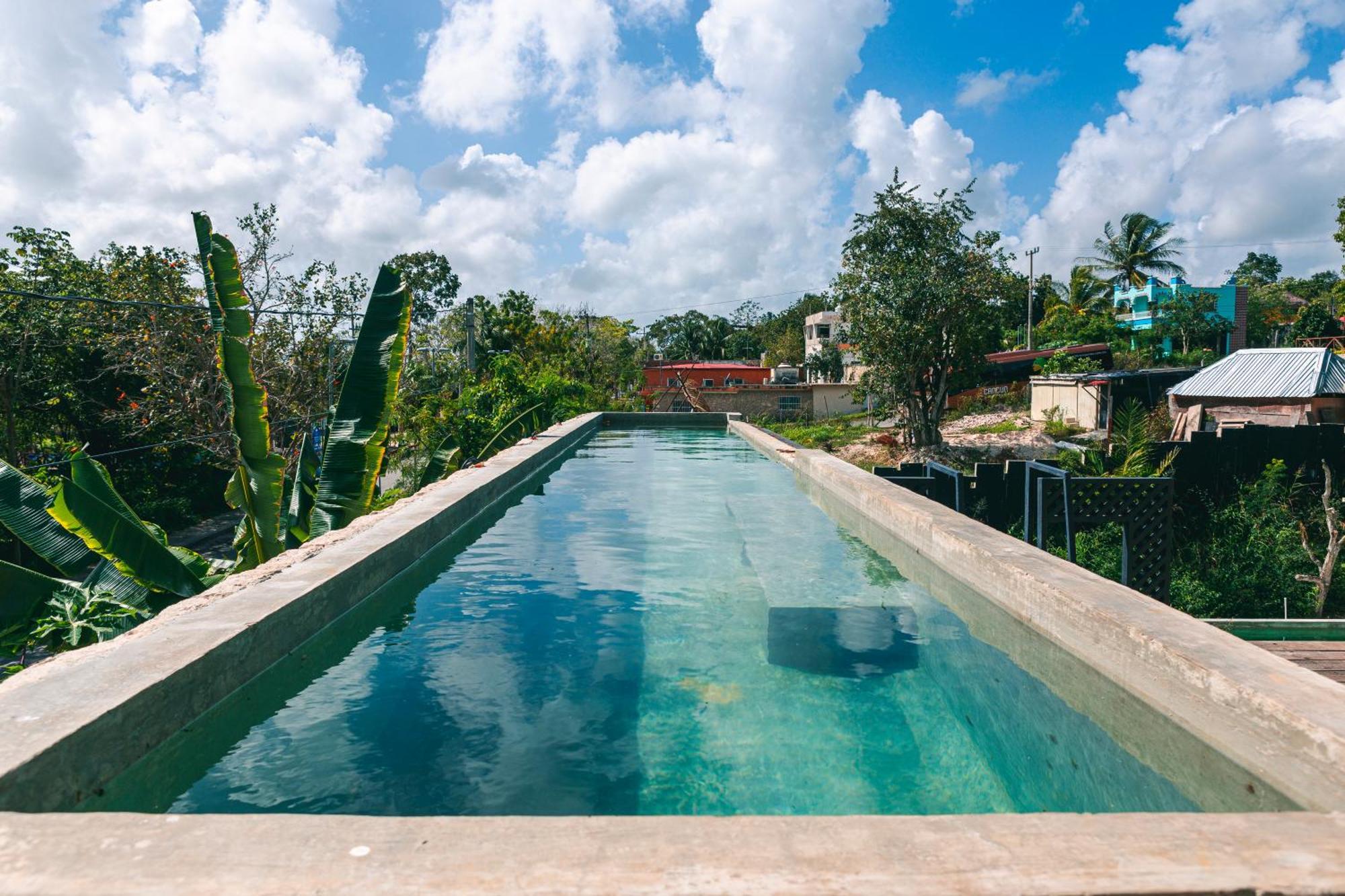Hotel Makaaba Eco-Boutique บากาลาร์ ภายนอก รูปภาพ Swimming pool at the hotel
